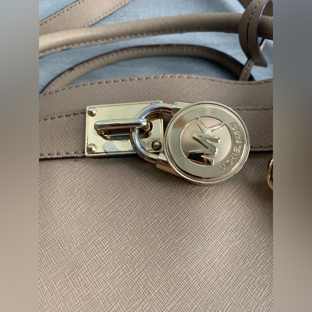 Michael Kors Hamilton Beige Saffiano Leather Satchel, Gold Chain Accent and Lock - Picture 14 of 15